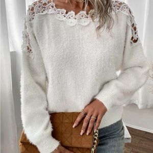 New white long sleeve sweater